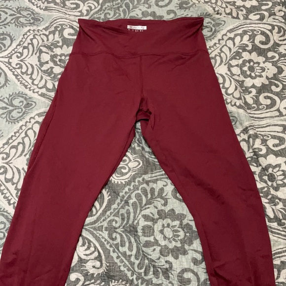 Activewear Leggings - Picture 1 of 2